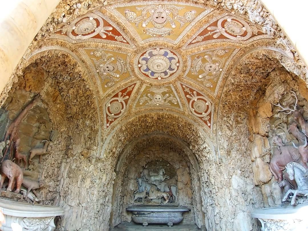 Firenze – Giardino della Villa medicea di Castello. ART BONUS. Al via il restauro dei gruppi scultorei della Grotta degli animali. Publiacqua S.p.A. finanzia un nuovo progetto della Direzione regionale musei della Toscana.