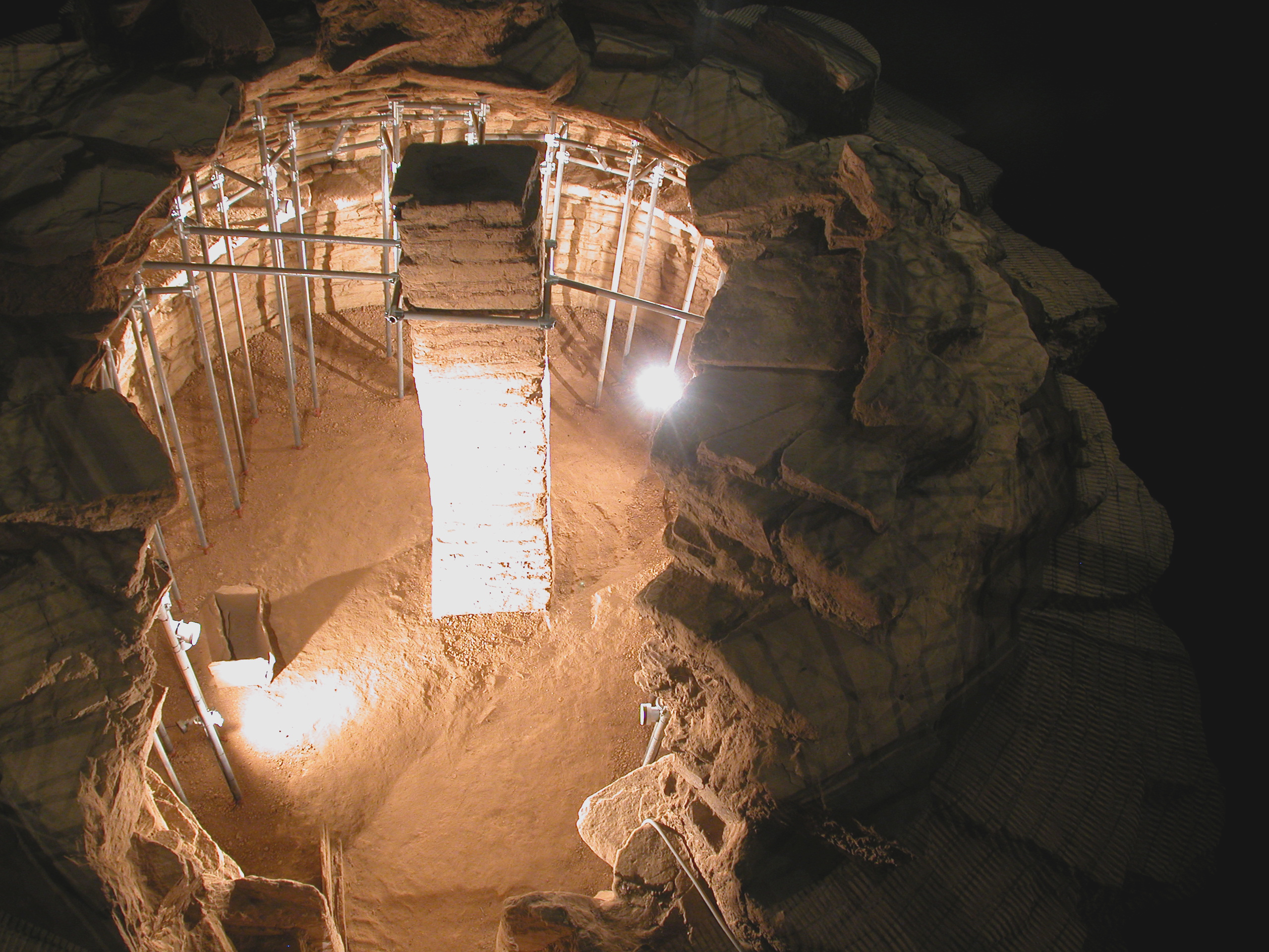 Carmignano (PO) – Area Archeologica di Comeana. Tumulo di Montefortini. Apertura straordinaria serale per la “Notte europea dei musei”