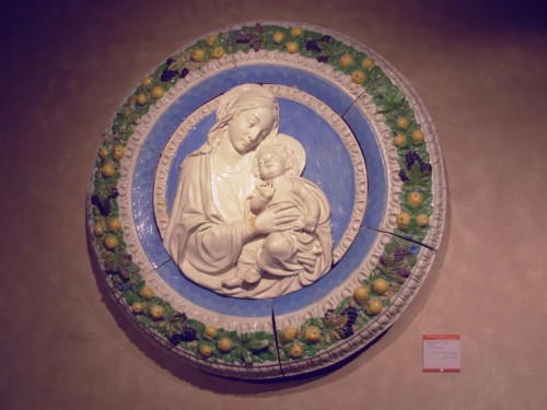 Madonna col bambino, terracotta invetriata della bottega di Benedetto Buglioni (1490- 1500)