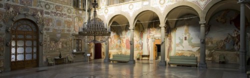 Firenze (FI), Villa medicea della Petraia, cortile affrescato